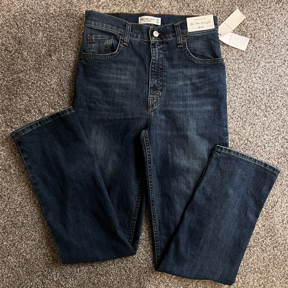 Abercrombie Ultra High Rise 90's Straight Jean
